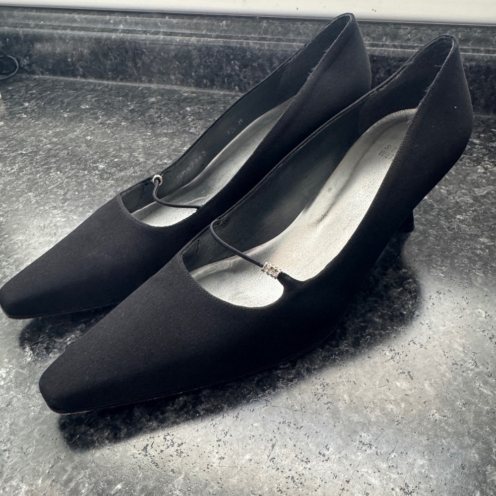 Vintage Stuart Weitzman Black Satin Crystal Strap Pointed Toe Kitten‎ Heel 9.5 M